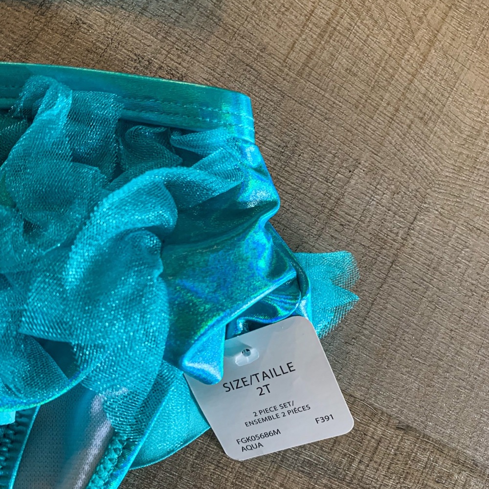 Toddler seashell bikini with mermaid hair bow Size 2t NWT - Picture 3 of 4